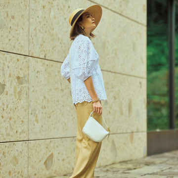 【村山佳世子さんの着こなしアイディア】落ち着いたトーンの秋色パンツで季節を“先取り映え”