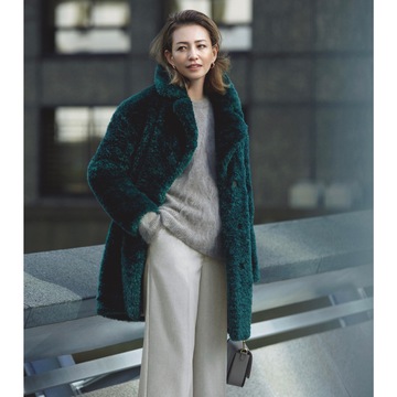 防寒も着映えも1枚で実現するディープグリーンのエコファーコートを主役にコーデ。最低気温-1℃｜1/30(火)【50代の毎日コーデ】