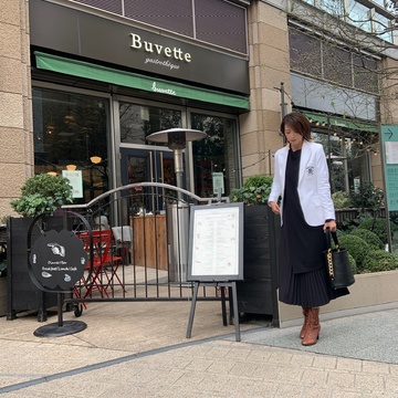 春にに欠かせないジャケットコーデ