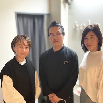 名店シェフのいる「éclat」で「親友とは、、」を語る
