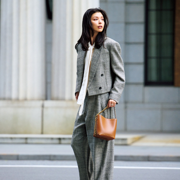 【働くJマダムのための名品ジャケットコーデ】ステラ マッカートニーのショート丈ジャケットで最旬バランスに