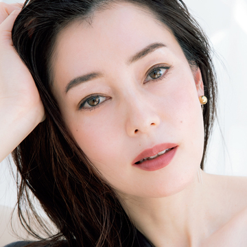 【マスク時代のリップ】セミマットなローズピンクリップを落ちにくくする塗り方テク