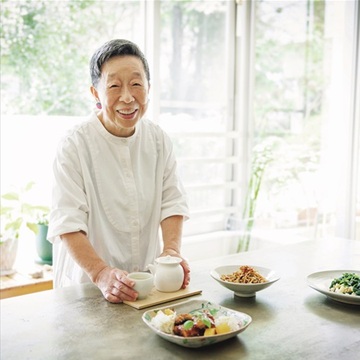 青山『ふーみん』を70歳で勇退。斉風瑞さんが開いた一日1組のダイニング『斉』