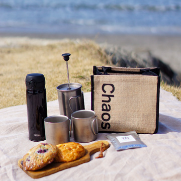 Chaos×eclatのバックで海辺のコーヒータイム♪