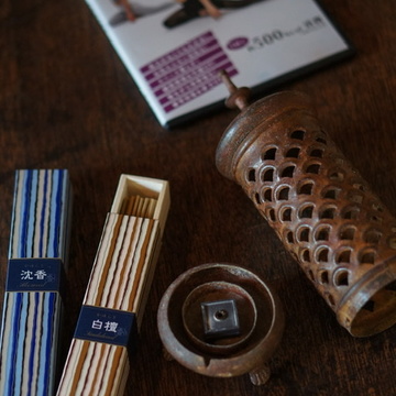 お香で始めるリラクゼーションヨガ