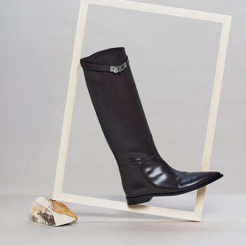 【板谷由夏と50歳からの新名品】美しい佇まいで歩きやすいエルメスのロングブーツ