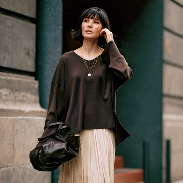 【2021秋冬最新ニット】誰もが華奢見えするカオスのVネックニットが買い！