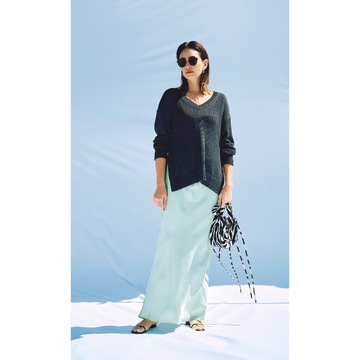 みずみずしいミントグリーンのスカートで、夏のおしゃれの鮮度をアップ！ 最低気温20℃｜6/27(木)【50代の毎日コーデ】