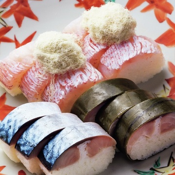 手元に届くときが食べごろ！京寿司 いづ重「鯖姿寿司」「甘鯛姿寿司」【自宅で楽しむ“新しい京都”】