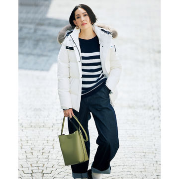 機能性と美しさが同居する高品質ダウン「ムースナックルズ」のホワイトダウンジャケット