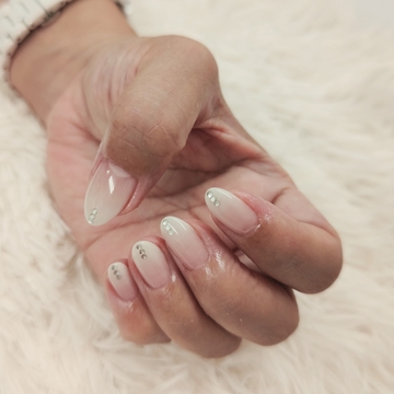 ネイルチェンジでホワイトグラデ