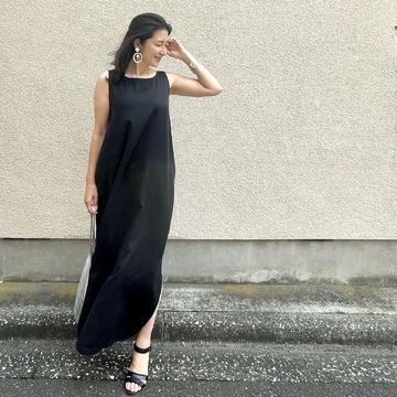 女友達との銀座ランチはリラックス感あるワンピースで♪