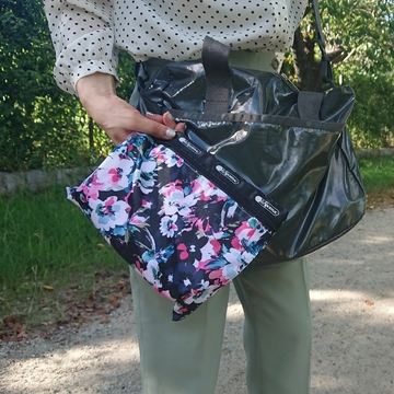 MYレスポートサックWITHエクラ花柄ポーチでお散歩へ