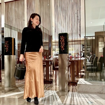 2021年最後のランチは華やぎロングスカートで♪