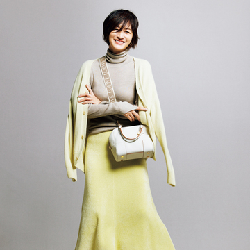 【大人の辛口ベージュコーデ】きれい色にかっこよさをプラスするなら“サンドベージュ”を