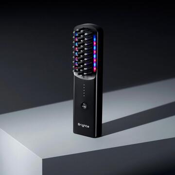 頭皮、顔、お尻、太ももまで！？ブラシ型万能美顔器「エレキブラシ」で全身引き上げケア