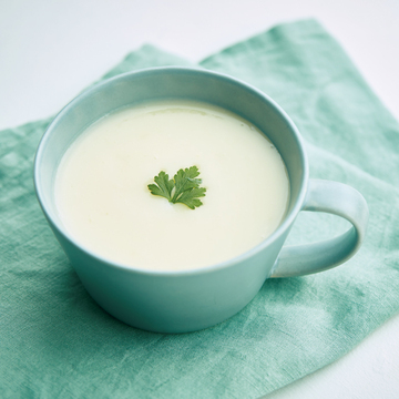 【神崎恵さんのさびない食生活】心を静める温かいポタージュレシピ＆おすすめのヘアケアサプリ