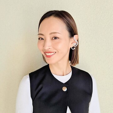 「後ろ姿年齢」は髪と姿勢で変わる—めざせ"後ろ姿美人”②