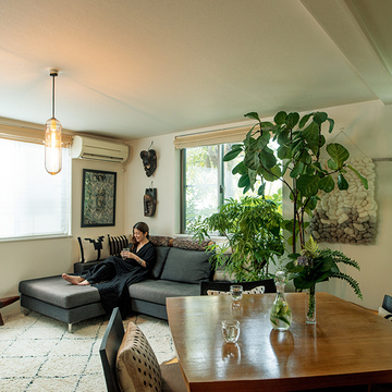 緑いっぱいの「リビング」はくつろぎの場に！仕事と暮らしの切り替えができる家づくり