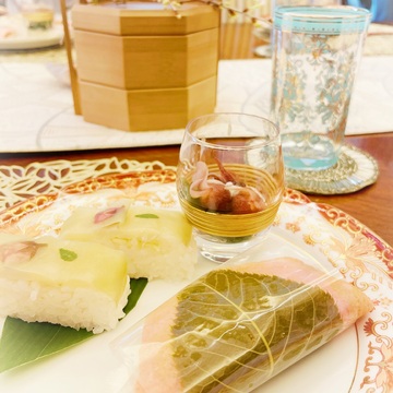【桜のシャンパーニュテーブル茶道会】へ