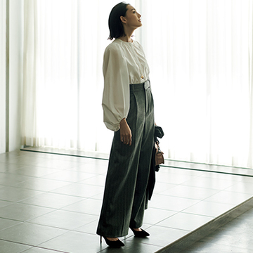 ＜エブール＞着るだけでスタイルアップをかなえるワイドパンツ【Jマダムブランドの最旬“時短パンツ”】