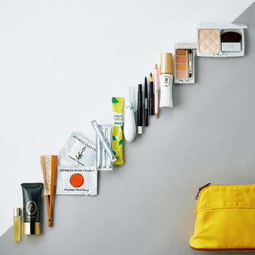 ＜美容家・君島十和子さん＞夕方以降のきれいをつくる厳選アイテム【麗しマダムのポーチの中身】