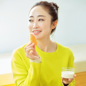 【神崎恵さんのさびない食生活】シミ予防には「お豆腐ディップ」！色鮮やかな野菜をたくさん摂取して