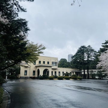 娘と雰囲気を味わう東京都庭園美術館デート♡