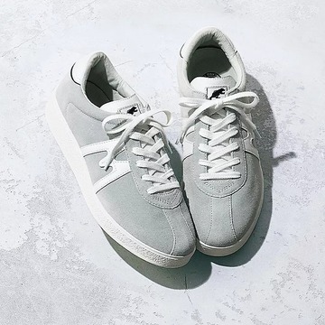 今買うべきは、大人に似合う一足！「KARHU」、「NOVESTA」のニュアンス色スニーカー