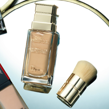 【大人のベストコスメ】＜美肌ファンデーション賞＞肌が華やぐリキッドファンデ