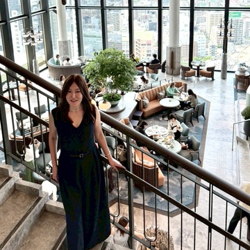 【大阪】大阪でニューヨーク気分⁉︎ ウォルドーフ・アストリア大阪「ピーコックアレー」で優雅な大人のカフェタイム