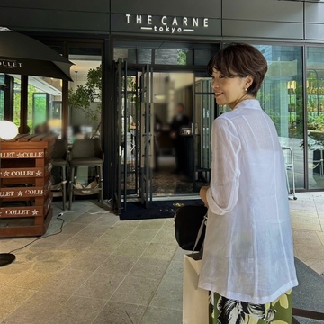 バースデーランチにはモダンなLOUNGE restaurantへ