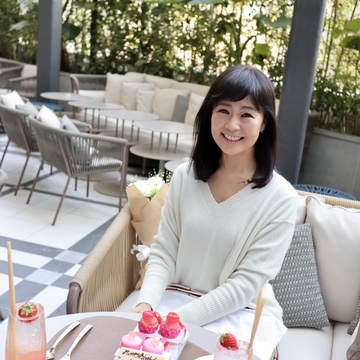 春に合わせてヘアチェンジ♪素敵なテラスで可愛いアフタヌーンティー