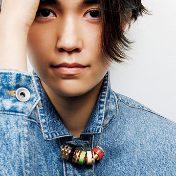 遊び心満点！ 手持ちリングをチェーンに連ねてネックレスへ