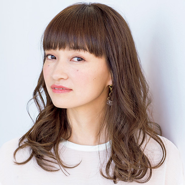 白髪染めに＋α効果！美髪を手に入れる一石二鳥のヘアカラーリング