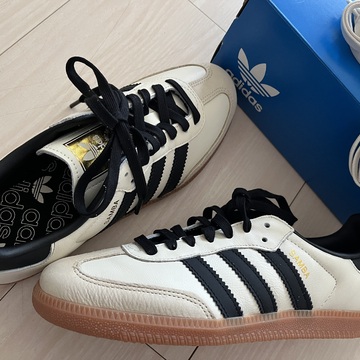 オススメのスニーカー♪アディダスサンバオリジナルスでパフェ活へ