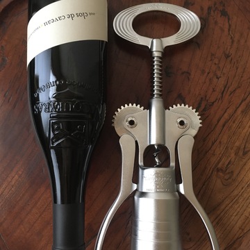 謎の言葉とワインオープナー。