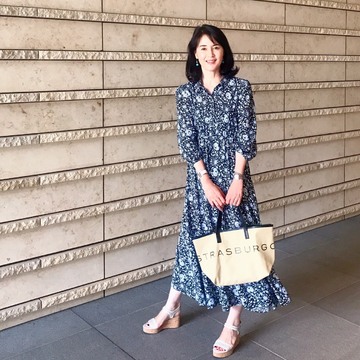 ZARAワンピにトートを合わせて
