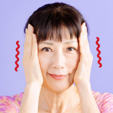 頬のたるみは日頃酷使している咬筋まわりをほぐすことでくい止められる！【50代からのリンパケア】