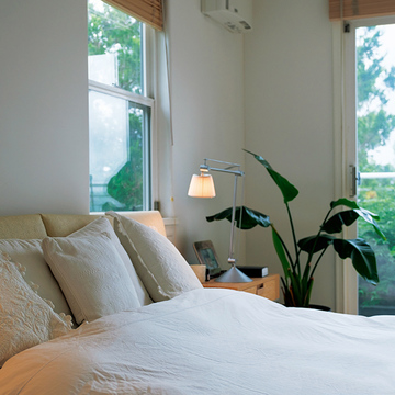 家の中で自然を感じるリラックスアイテムが満載【人気クリエーターの「心地よい」をつくるもの】