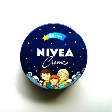 さくらももこさんデザインのNIVEA