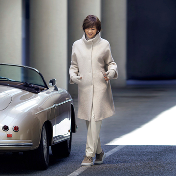 【毎日に欲しい華やぎとクラス感は、この色でかなえる！】ヘルノの極上エクリュに包まれて