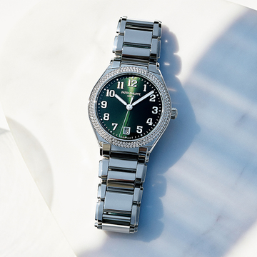 【パテック フィリップの夏時計】エレガントなオリーブグリーンの文字盤に癒やされる