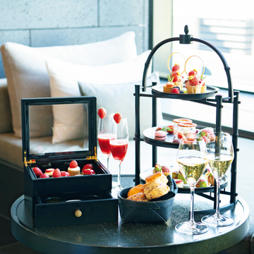 “イチゴとシャンパーニュ”の最高の美味体験！ アマン東京 ザ・ラウンジby アマン 『ザ・ストロベリージュエルズ』