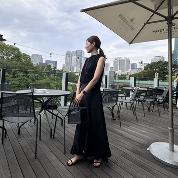 『Deuxieme Classe』のニットベストでハンサムコーデに♡