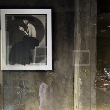 自然と融合された美術館のようなショコラトリー