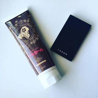 サロンに行けないときにおすすめ！おうちで簡単に白髪をカバーできちゃう優秀アイテムはこれ！