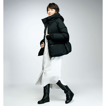 今買うべき、デザインがここに！富岡佳子さんがまとう「冬を彩る名品アウター」