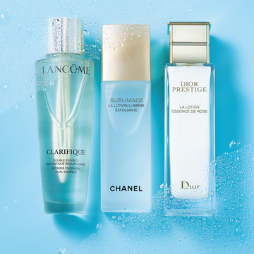 コットンを滑らせて清める、究極の“自己愛”化粧水3