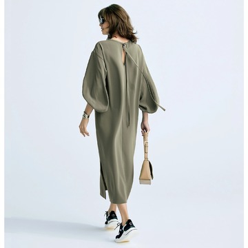 東原妙子さん別注！今から秋まで長く活躍する「Whim Gazette」の袖ボリュームワンピース